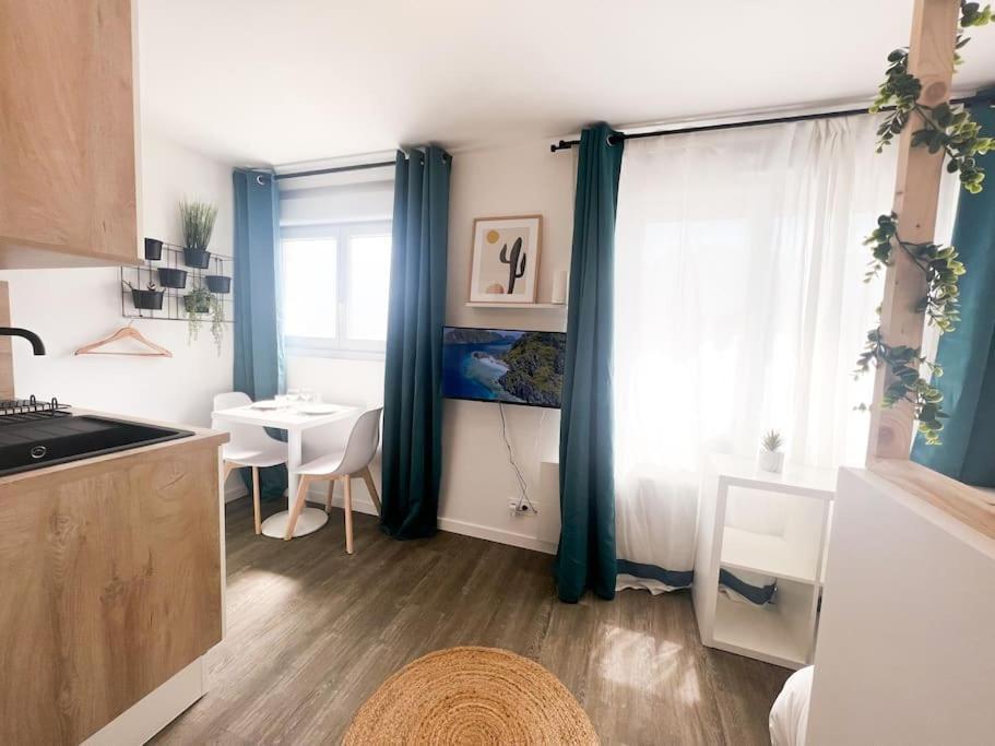 Suite Le Studio Litchi Baigne De Lumieres & Proche Des Plages Saint-Nazaire  Dış mekan fotoğraf